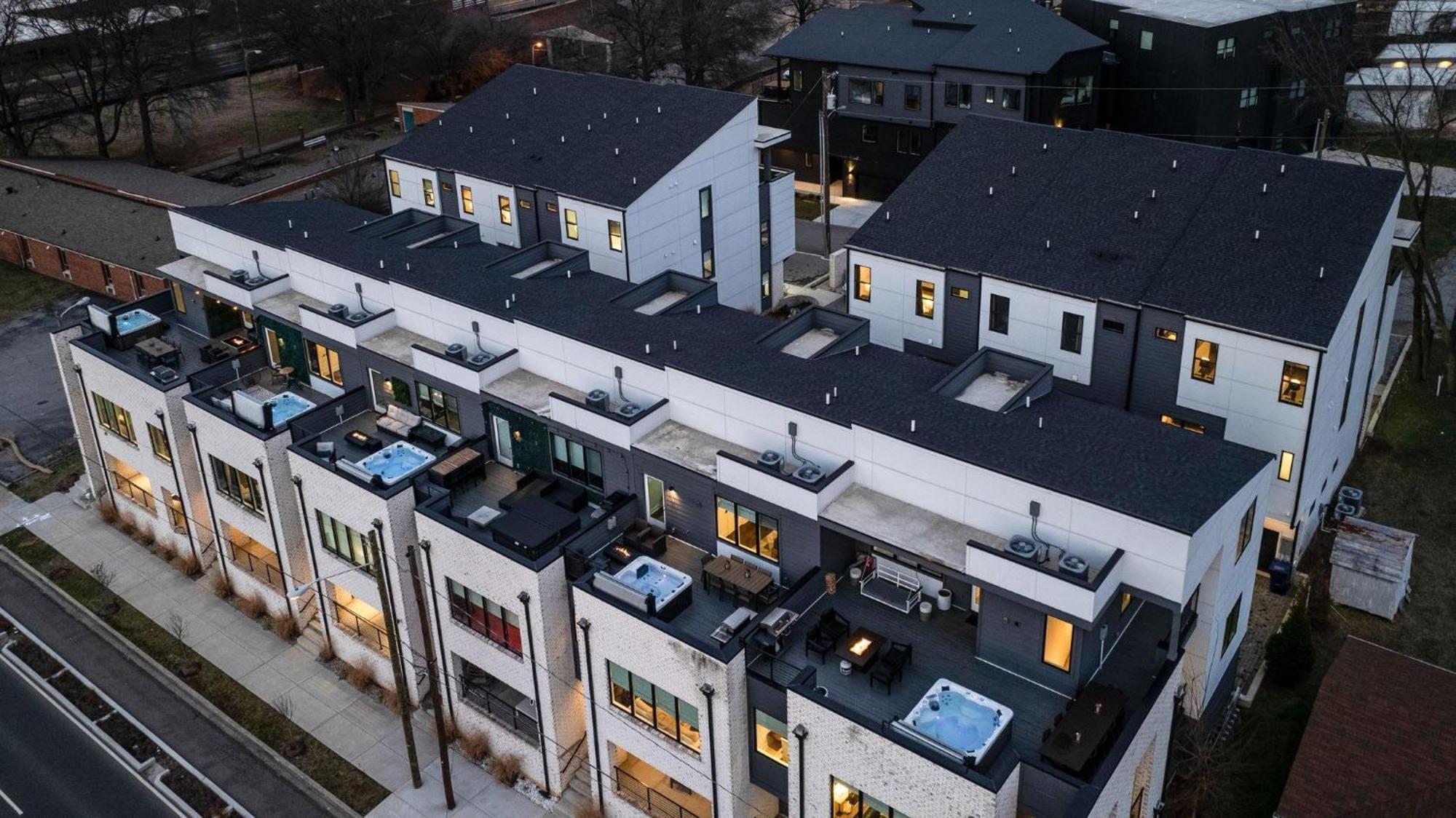 Edgehill Duo - 2 Townhomes - Mins Vanderbilt University Нашвил Екстериор снимка